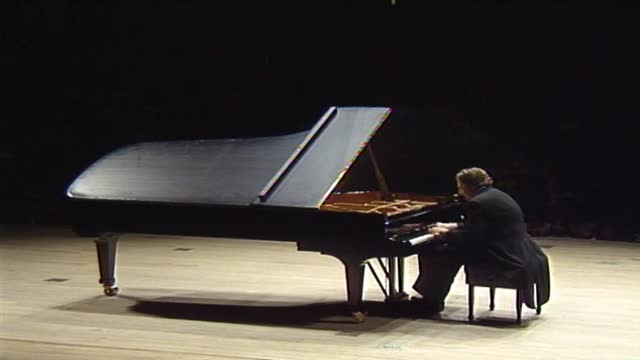 Piano Recital: Berman, Lazar - SCHUMANN, R. / LISZT, F. / RACHMANINOV, S. (The 1988 Tokyo Recital)