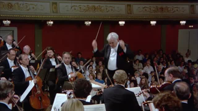 SIBELIUS, J.: Symphony No. 5 (Bernstein)