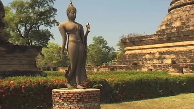 COSMOS GLOBAL: Southeast Asia (Mekong - The Three Ancient Kingdoms of Cambodia, Thailand and Vietnam)