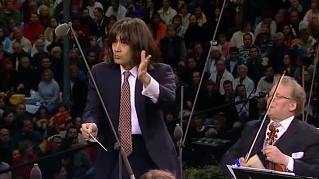 WALDBUHNE IN BERLIN 2000 - A Night of Rhythm and Dance (Kent Nagano)