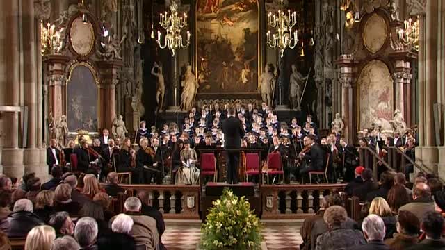 VIENNA BOYS' CHOIR: Mozart Celebration (A)