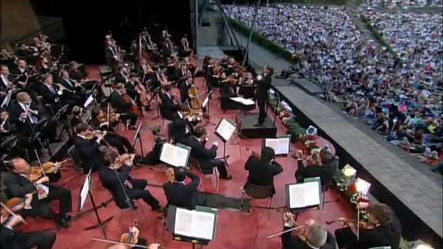 WALDBUHNE IN BERLIN 2010 - An Evening with Renee Fleming (Marin)