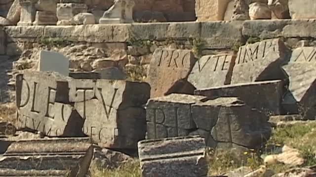 GLOBAL TREASURES: Africa (Dougga)