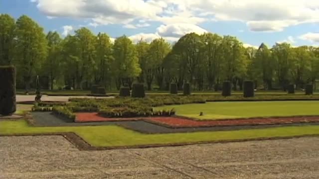 GLOBAL TREASURES: Sweden (Drottningholm Palace)