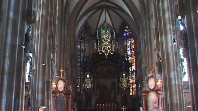 GLOBAL TREASURES: Austria (Stephansdom)