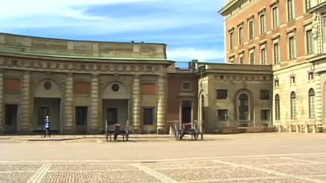 GLOBAL TREASURES: Sweden (Kungliga Slottet)