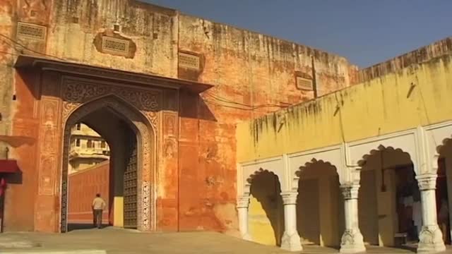 GLOBAL TREASURES: India (Jaipur)