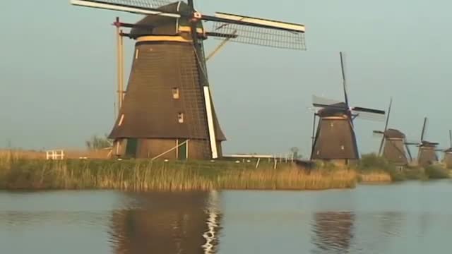 GLOBAL TREASURES: Holland (Molens van Kinderdijk)