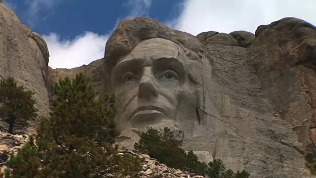 GLOBAL TREASURES: South Dakota (Mount Rushmore)