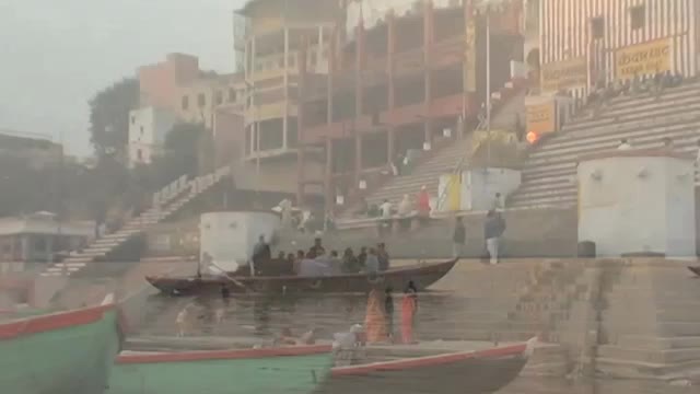 GLOBAL TREASURES: India (Banaras)