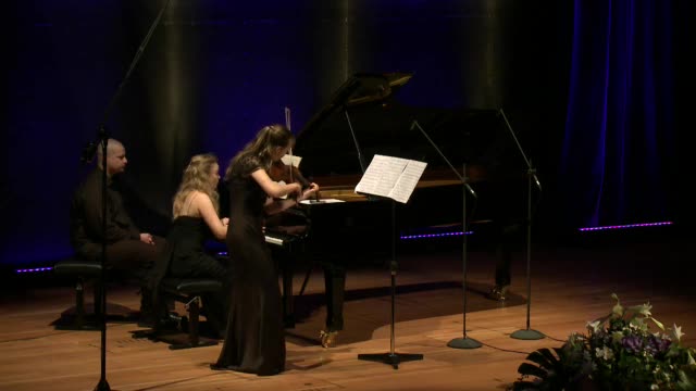 Hannover International Violin Competition 2012 - Preliminary Round 2: Conunova-Dumortier, Alexandra