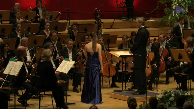  Hannover International Violin Competition 2012 - Finals: Conunova-Dumortier, Alexandra