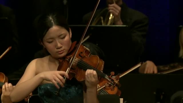 Hannover International Violin Competition 2012 - Semifinal Mozart: Suzuki, Airi