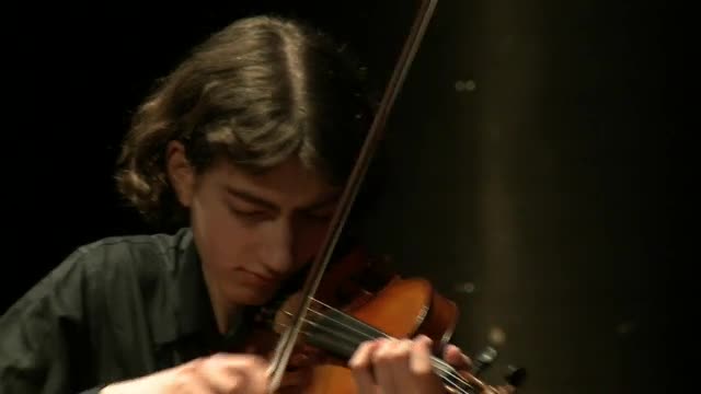 Hannover International Violin Competition 2012 - Preliminary Round 1: Waarts, Stephen