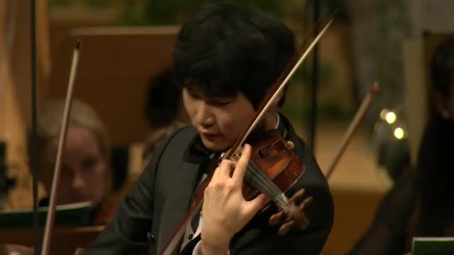  Hannover International Violin Competition 2012 - Finals: Yang, In Mo