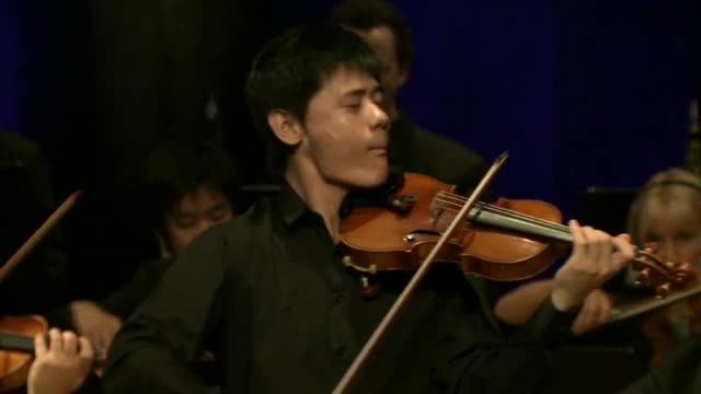 Hannover International Violin Competition 2012 - Semifinal Mozart: Yu, Xiang