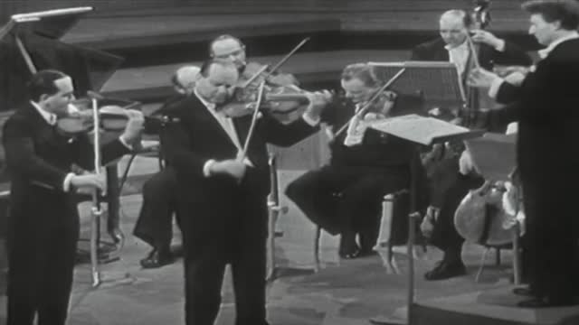 BACH, J.S.: Concerto for 2 Violins / MOZART, W.A.: Sinfonia concertante / BRAHMS, J.: Violin Concerto (D. and I. Oistrakh)