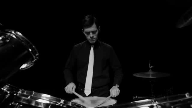 Percussion Recital: Reumert, Mathias - JODLOWSKI, P. / XENAKIS, I. / DONATONI, F. (Solo) (Classical Concert, 2015)