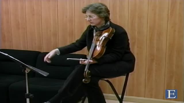 BACH, J.S.: Viola da Gamba Sonata, BWV 1028: I. Adagio (Masterclass with Diemut Poppen) (Sanchez Fernandez, Veisova Hilpo)